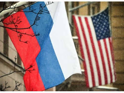 Rusija iš šalies išsiunčia du JAV diplomatus